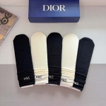 2025年12月10日入荷新品Dior靴下ギフト/誕生日/記念品/アクセサリーkaka工場