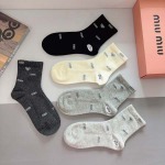 2025年12月10日入荷新品miumiu靴下ギフト/誕生日/記念品/アクセサリーkaka工場