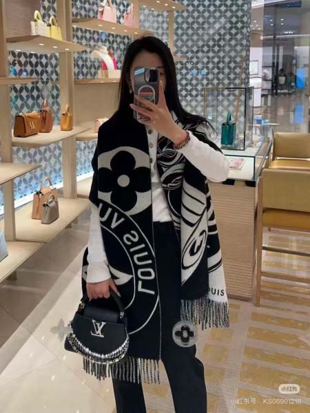 2025年12月10日入荷新品Louis Vuittonマフ...