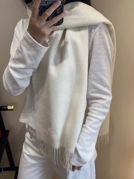 2025年12月10日入荷新品Loro Pianaマフラーギ...