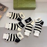 2025年12月10日入荷新品Gucci 靴下ギフト/誕生日/記念品/アクセサリーkaka工場