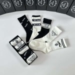 2025年12月10日入荷新品Prada靴下ギフト/誕生日/記念品/アクセサリーkaka工場