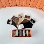 2025年12月10日入荷新品LOUIS VUITTON靴下ギフト/誕生日/記念品/アクセサリーkaka工場