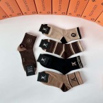 2025年12月10日入荷新品LOUIS VUITTON靴下ギフト/誕生日/記念品/アクセサリーkaka工場