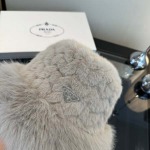 2025年12月10日入荷新品Prada帽子ギフト/誕生日/記念品/アクセサリーkaka工場