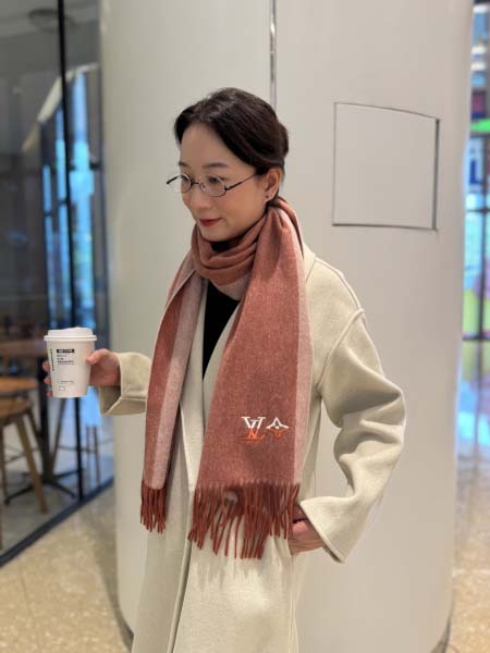 2025年12月11日入荷新品Louis Vuittonマフ...