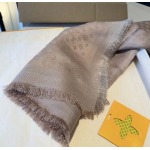 2025年12月11日入荷新品Louis Vuittonマフラーギフト/誕生日/記念品/アクセサリーkaka工場