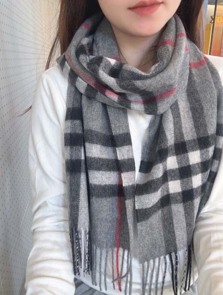 2025年12月11日入荷新品Burberryマフラーギフト...