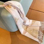 2025年12月11日入荷新品Louis Vuittonマフラーギフト/誕生日/記念品/アクセサリーkaka工場