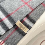 2025年12月11日入荷新品burberryマフラーギフト/誕生日/記念品/アクセサリーkaka工場