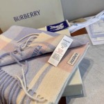 2025年12月11日入荷新品Burberryマフラーギフト/誕生日/記念品/アクセサリーkaka工場
