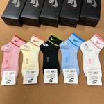 2025年12月11日入荷新品Nike 靴下ギフト/誕生日/記念品/アクセサリーkaka工場