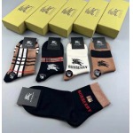 2025年12月11日入荷新品Burberry靴下ギフト/誕生日/記念品/アクセサリーkaka工場