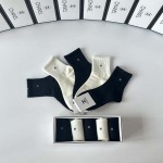 2025年12月11日入荷新品Chanel靴下ギフト/誕生日/記念品/アクセサリーkaka工場