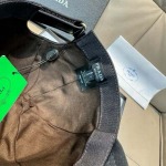 2025年12月11日入荷新品Prada帽子ギフト/誕生日/記念品/アクセサリーkaka工場