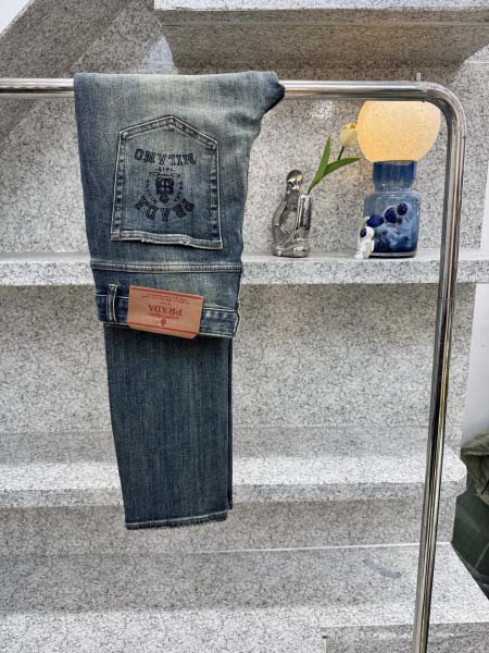 2025年12月12日入荷新作Pradaジーパン秋冬高品質/...