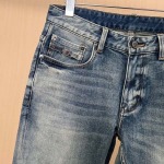 2025年12月12日入荷新作Versaceジーパン秋冬高品質/人気/限定版/Knt工場