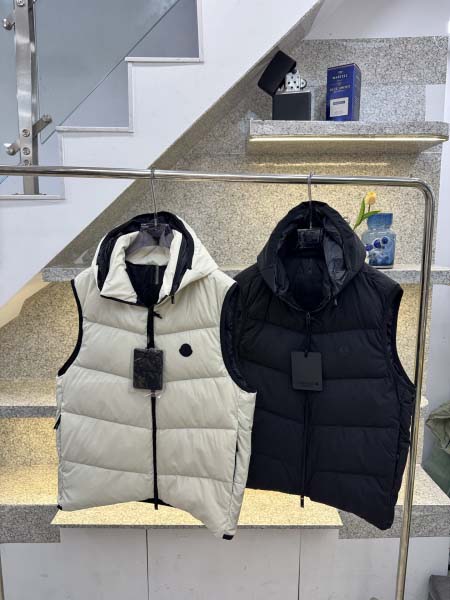 2025年12月14日入荷新作Monclerダウンジャケット...