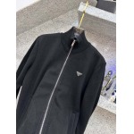 2025年12月14日入荷新作Pradaジャケット秋冬高品質/人気/限定版/Knt工場