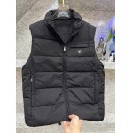 2025年12月14日入荷新作Pradaダウンジャケット秋冬高品質/人気/限定版/Knt工場
