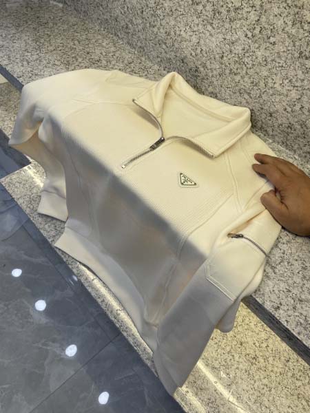 2025年12月14日入荷新作Pradaパーカー秋冬高品質/...