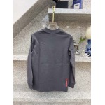 2025年12月15日入荷新作Prada長袖 tシャツ秋冬高品質/人気/限定版/Knt工場