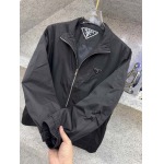 2025年12月15日入荷新作Pradaジャケット秋冬高品質/人気/限定版/Knt工場