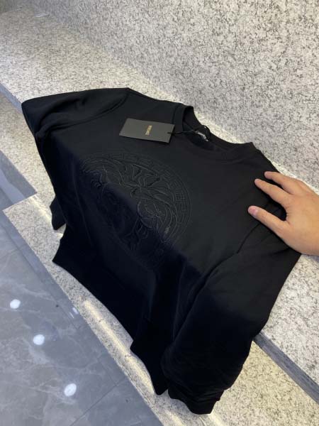 2025年12月15日入荷新作Versaceパーカー秋冬高品...