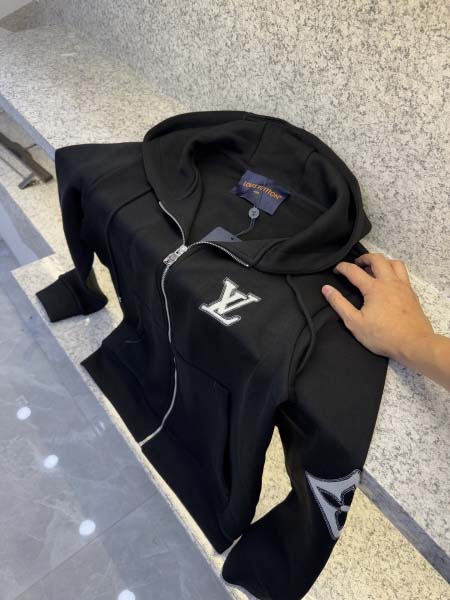 2025年12月15日入荷新作Louis Vuittonジャ...