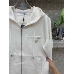 2025年12月15日入荷新作Pradaジャケット秋冬高品質/人気/限定版/Knt工場