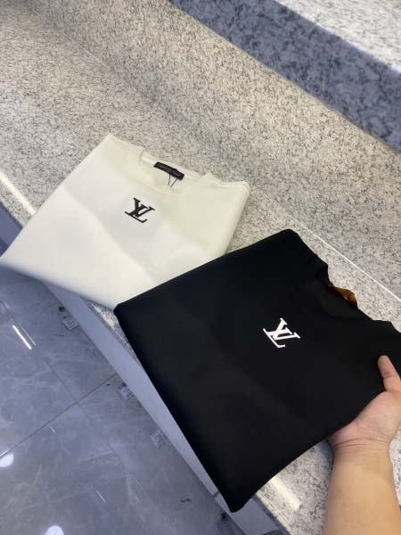 2025年12月15日入荷新作Louis Vuitton半袖...