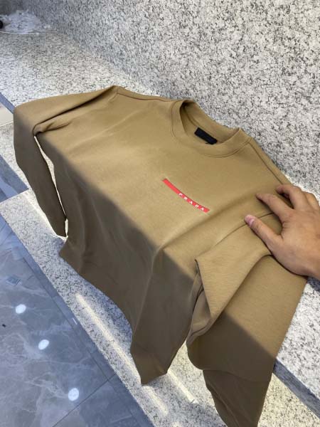 2025年12月15日入荷新作Pradaスウェット秋冬高品質...