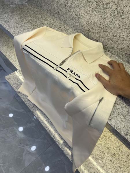 2025年12月15日入荷新作Pradaスウェット秋冬高品質...