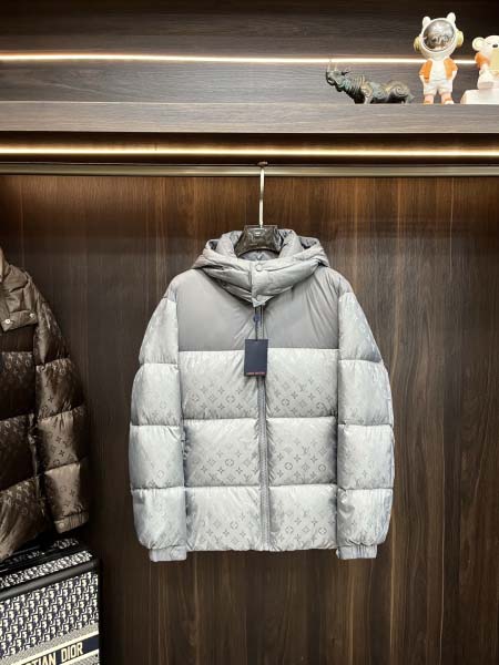 2025年12月16日入荷新作Louis Vuittonダウ...