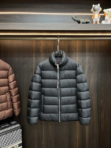 2025年12月16日入荷新作Gucciダウンジャケット秋冬...