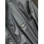 2025年12月16日入荷新作Pradaジャケット秋冬高品質/人気/ASB工場