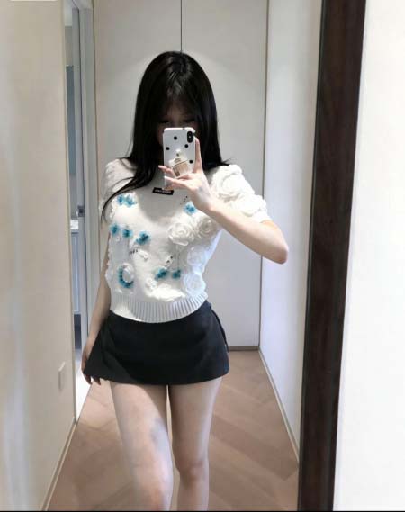 2026年4月9日入荷早春新作Miumiu女性用ファッション/誕生日プレゼント/贈り物 can工場