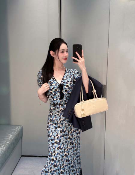 2026年4月9日入荷早春新作Miumiuワンピース 女性用ファッション/誕生日プレゼント/贈り物 can工場