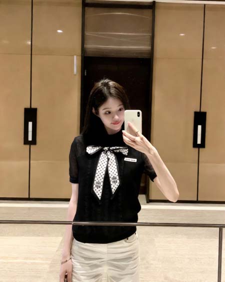 2026年4月9日入荷早春新作Miumiu女性用ファッション/誕生日プレゼント/贈り物 can工場