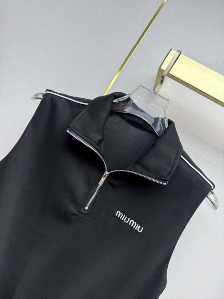 2026年4月9日入荷早春新作Miumiuセット女性用ファッション/誕生日プレゼント/贈り物 can工場