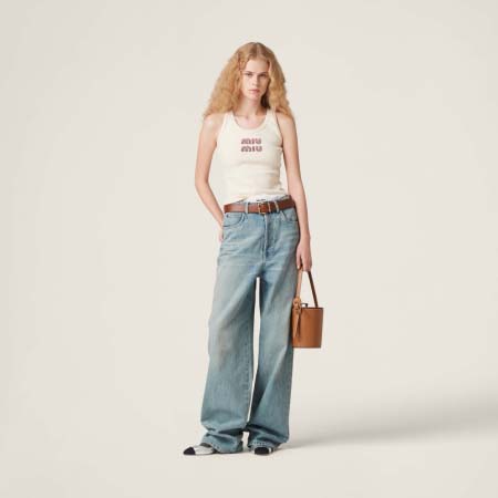 2026年4月9日入荷早春新作Miumiu女性用ファッション...