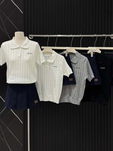 2026年4月9日入荷早春新作Miumiuセット女性用ファッ...