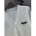 2026年4月9日入荷早春新作Miumiu女性用ファッション/誕生日プレゼント/贈り物 can工場