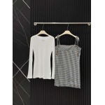 2026年4月9日入荷早春新作Miumiu女性用ファッション/誕生日プレゼント/贈り物 can工場