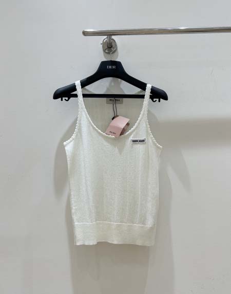 2026年4月9日入荷早春新作Miumiu女性用ファッション...