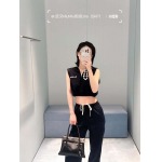 2026年4月9日入荷早春新作Miumiu女性用ファッション/誕生日プレゼント/贈り物 can工場