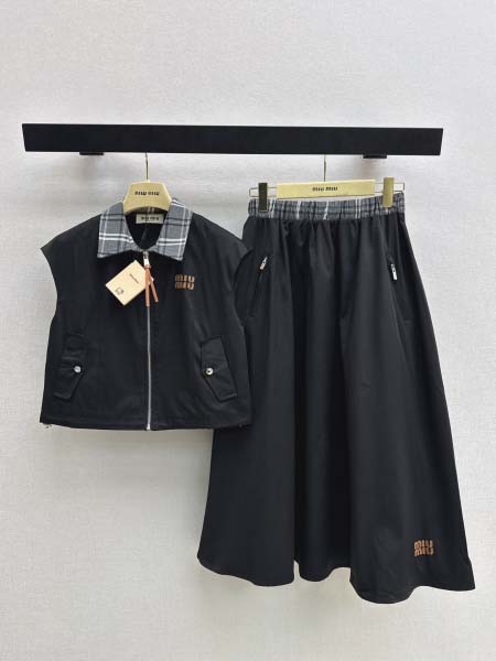 2026年4月9日入荷早春新作Miumiuセット女性用ファッ...