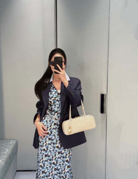 2026年4月9日入荷早春新作Miumiuワンピース 女性用...