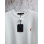2026年4月18日新作LOUIS VUITTON半袖 tシャツ高品質/誕生日プレゼント/FF工場