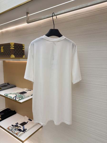 2026年6月17日春夏新作Moncler半袖 tシャツ高品質人気の商品/YGY工場